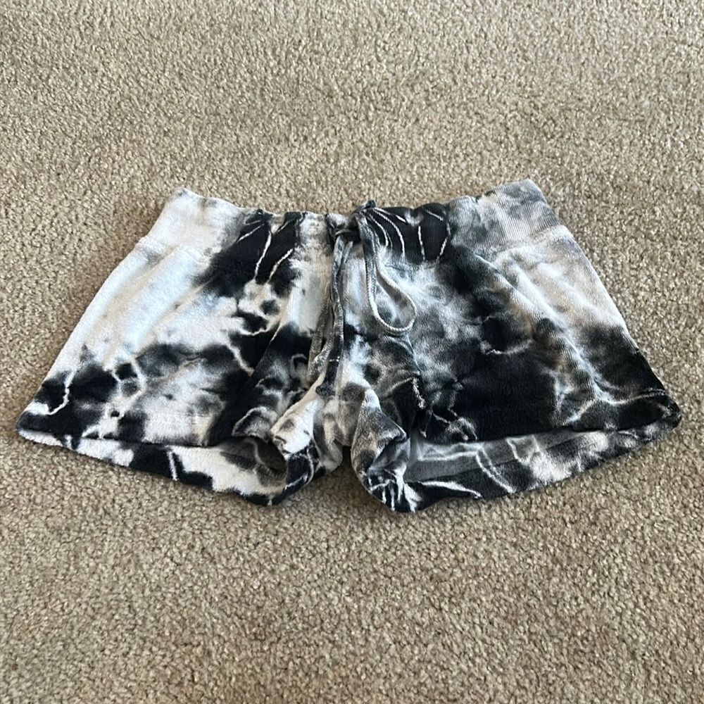 Hard Tail Tie Dye Terry Shorts (black & white), Size Small (7/8)